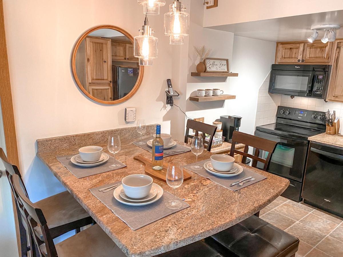 Ski-In Ski-Out Luxury Condo With Hot Tub And Pools Snowshoe Luaran gambar